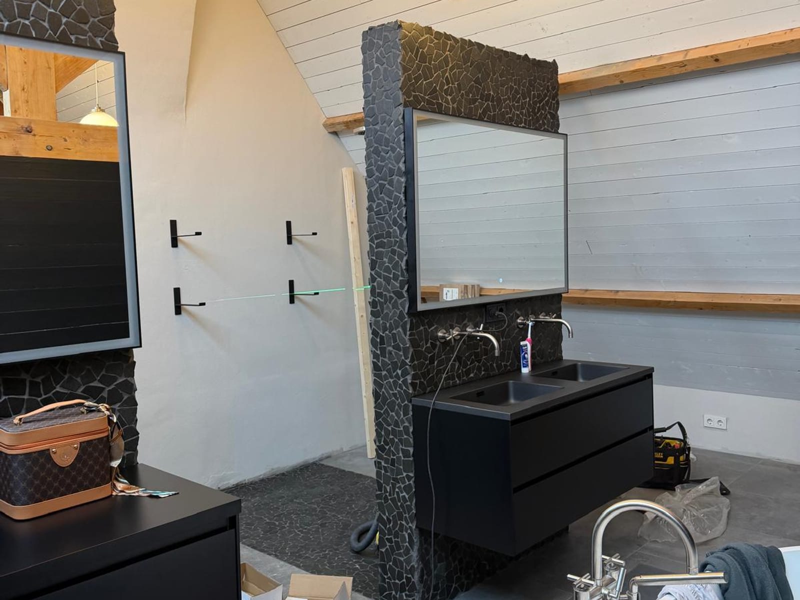 Badkamer en WC op maat door M.A. Bouwbedrijf